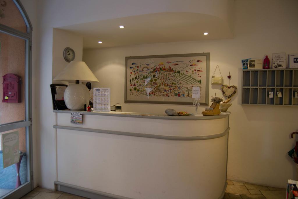 Hotel Giongo Spotorno Luaran gambar