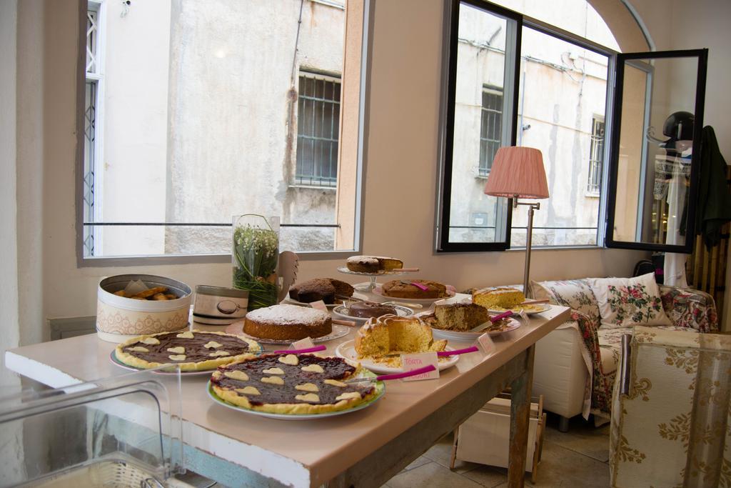 Hotel Giongo Spotorno Luaran gambar