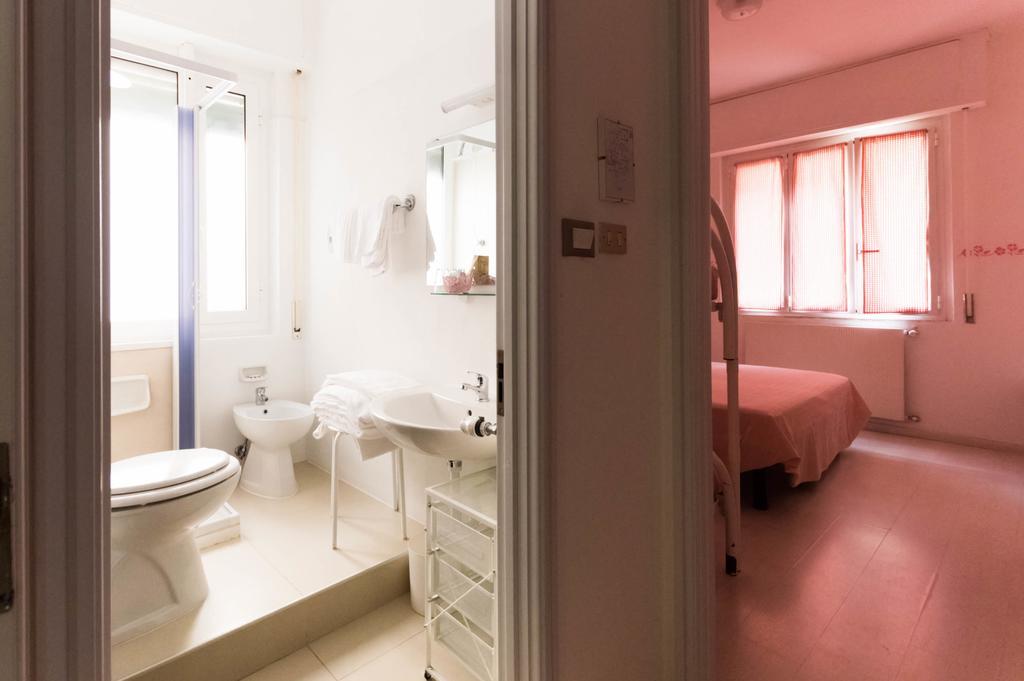 Hotel Giongo Spotorno Luaran gambar