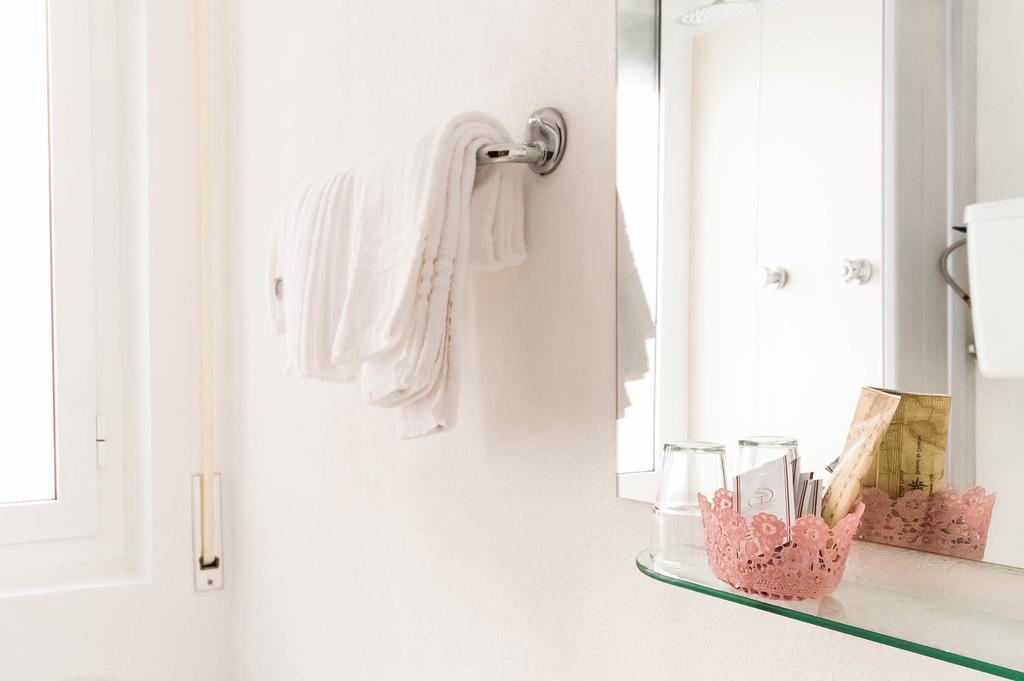 Hotel Giongo Spotorno Luaran gambar
